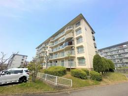 名谷１９団地８５号棟の外観