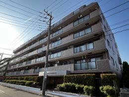 ライオンズマンション竹の塚元渕江公園第３の外観