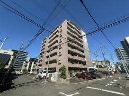 宝マンション金山ウエストの外観