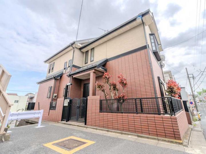 角地に位置しております。