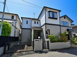 豊中市上野西二丁目　中古戸建ての外観