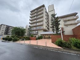 梅津グランドハイツの外観