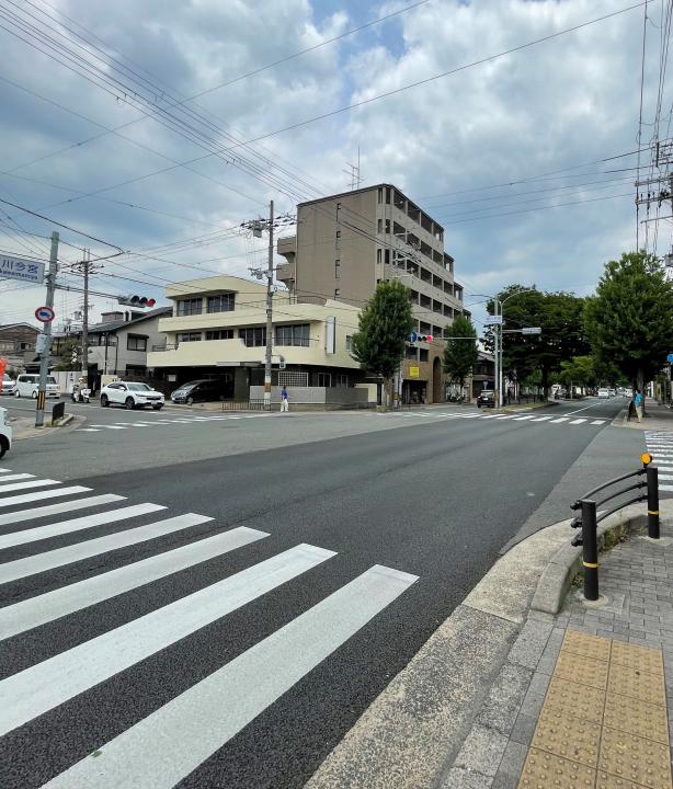 物件より堀川今宮の交差点