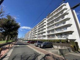 平針西住宅弐号棟の外観