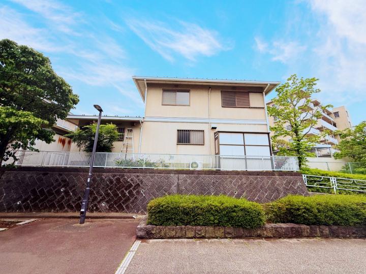 北東側道路より撮影