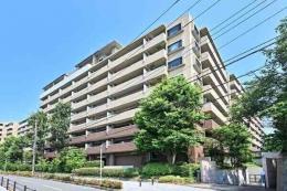 ファミールグラン高井戸デュープレックスの外観