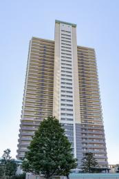 エルザタワー３２の外観