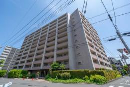 グランレーヴ川口の外観