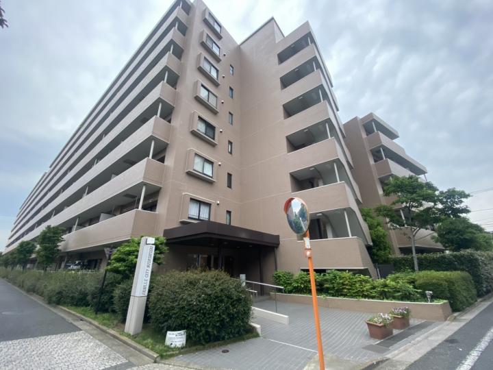 北西の２方向角住戸でございます