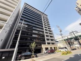 オープンレジデンシア泉の外観