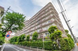 ライオンズマンション調布Ｃ棟の外観