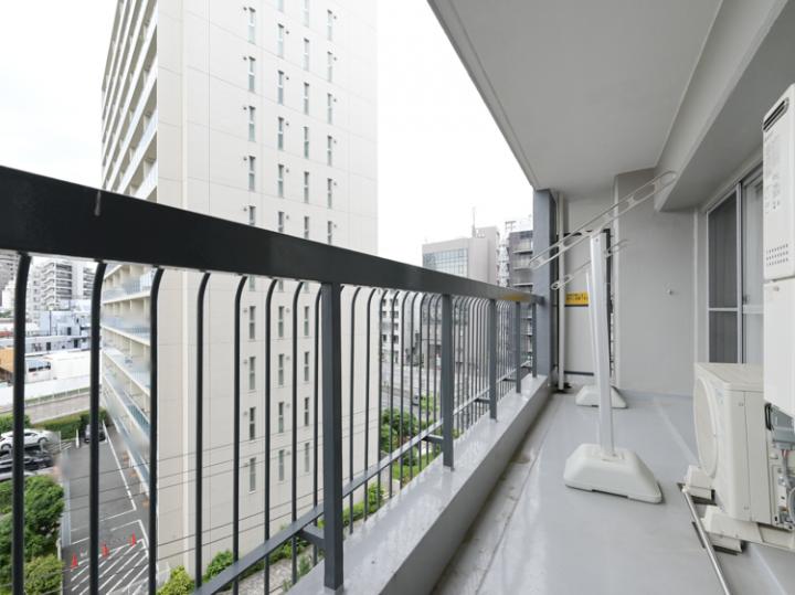 バルコニーからの眺望も是非ご覧ください
