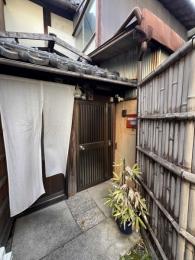 京都府京都市北区紫竹高縄町の外観