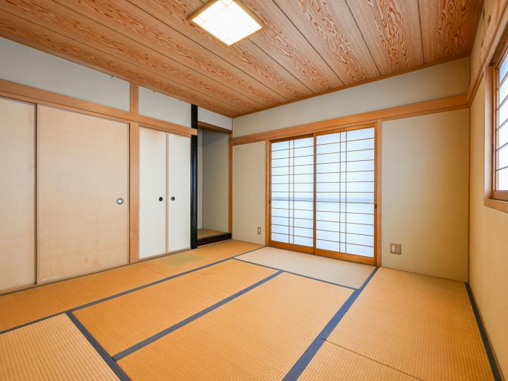 【居室】一階部分　和室約8帖