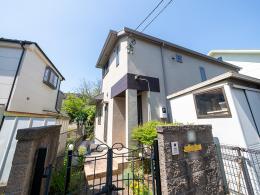 あきる野市高尾中古戸建の外観
