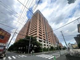 東京メガシティの外観