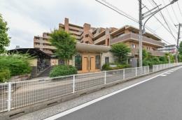 レクセルガーデン調布の外観