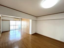 メガロコープ平野２号棟の外観