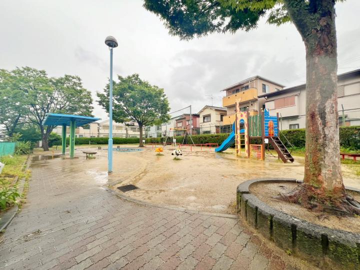 山本町南第2公園徒歩約2分!