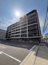 ファーネスト千早駅南ルクシアの外観