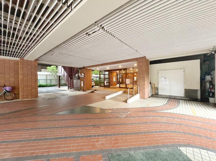 エントランス(2025年6月23日撮影)~福島区福島3丁目インペリアル堂島|表面利回り約3.9%~