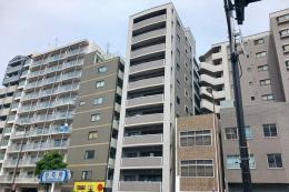 ベルデフラッツ谷町の外観