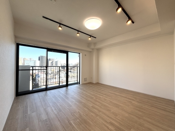 白色を基調とした開放的な空間です