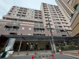 市川サンハイツの外観