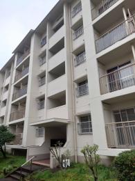 境谷西第２住宅団地１７号棟の外観