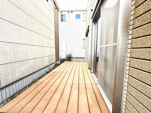 ウッドデッキ部分