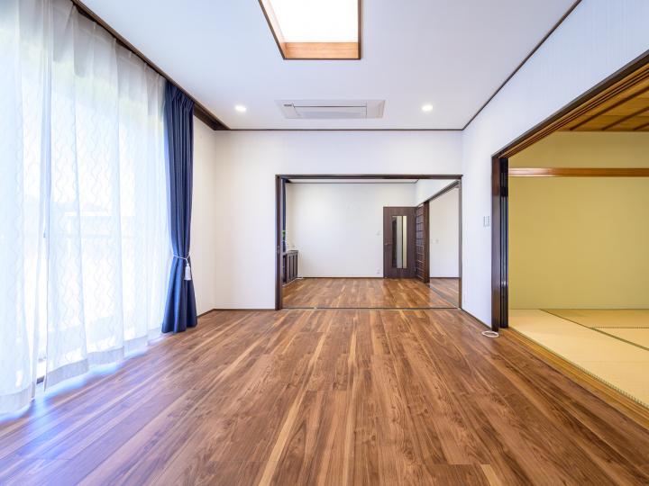 リビング横洋室10帖