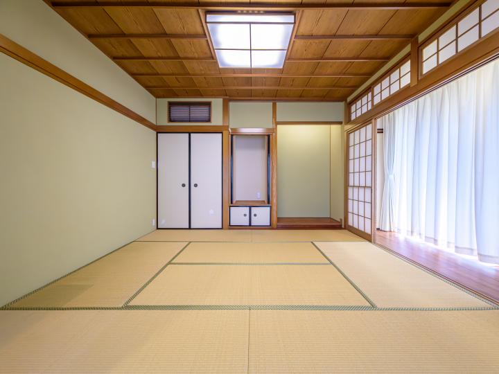 和室8帖に広縁がございます