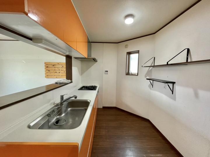 ■キッチンには窓が付いております