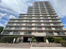 ファミール寝屋川パークサイドの外観