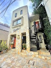新宿区若葉１丁目中古戸建の外観