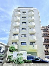 アンピール竹下1号館の外観