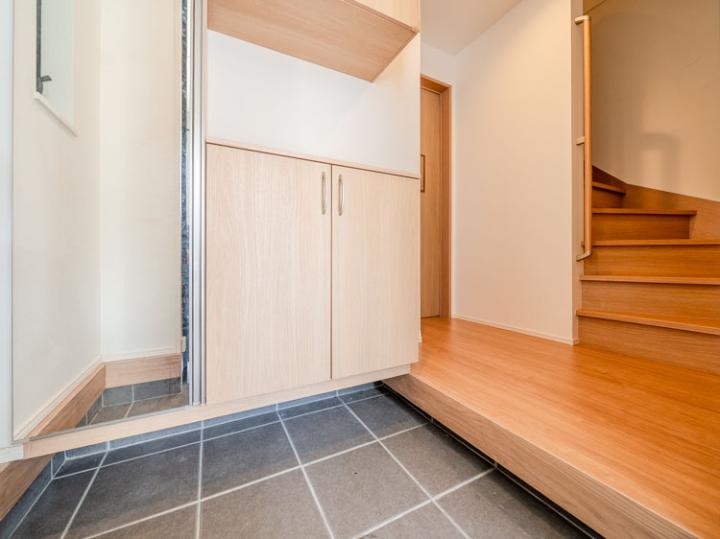 玄関、シューズクローク