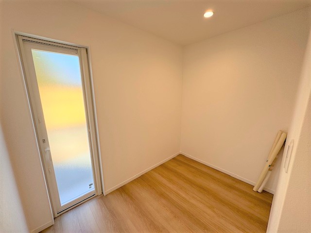 キッチン裏収納スペース