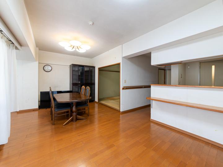 約１７帖のLDK！カウンターキッチン！