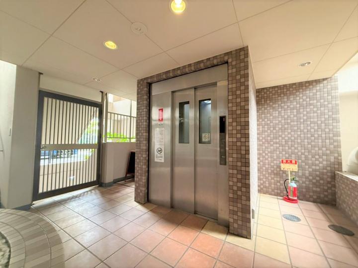 ■エレベーター付きです。