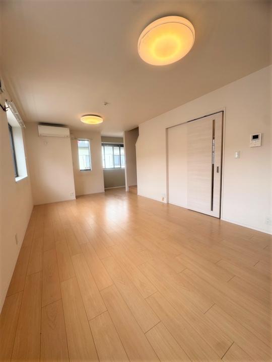 ＬＤＫ約１５．２帖