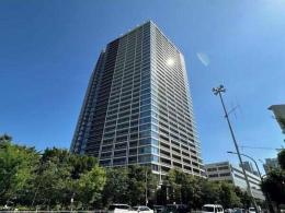 GLOBAL FRONT TOWERの外観