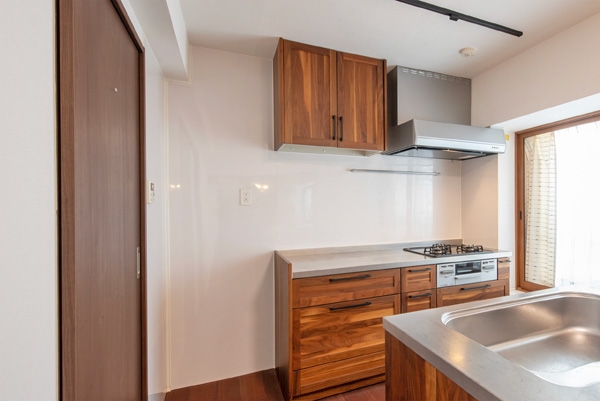 家族との会話が弾む対面式キッチン(食洗機付)