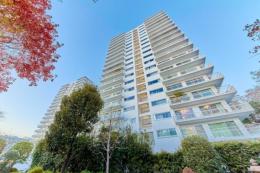 三田綱町パークマンションの外観