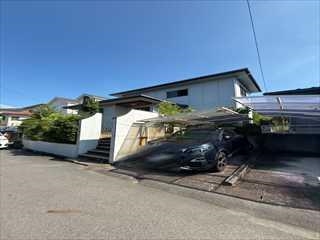 右側(2025年8月撮影)