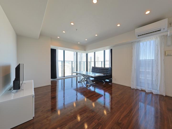 約19.5帖のLDKのリビング・ダイニング部分には床暖房がございます。