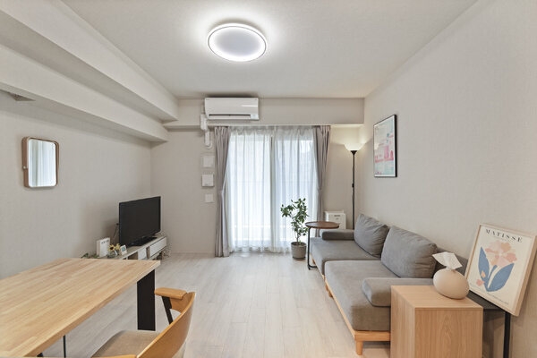 ※販売対象に家具・調度品は含まれません。約11.4帖のLDK。陽当り・通風良好な、南・東側2面採光。