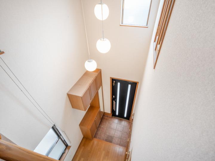 2階からの玄関部分、間取り変更により居室に変更可