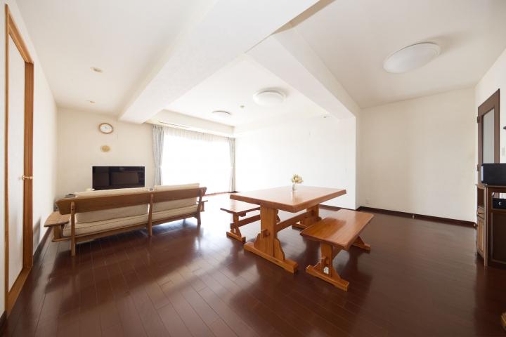 南向きバルコニーから最上階の眺望が望めます