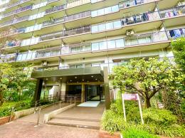 コープ府中武蔵野台３号棟の外観